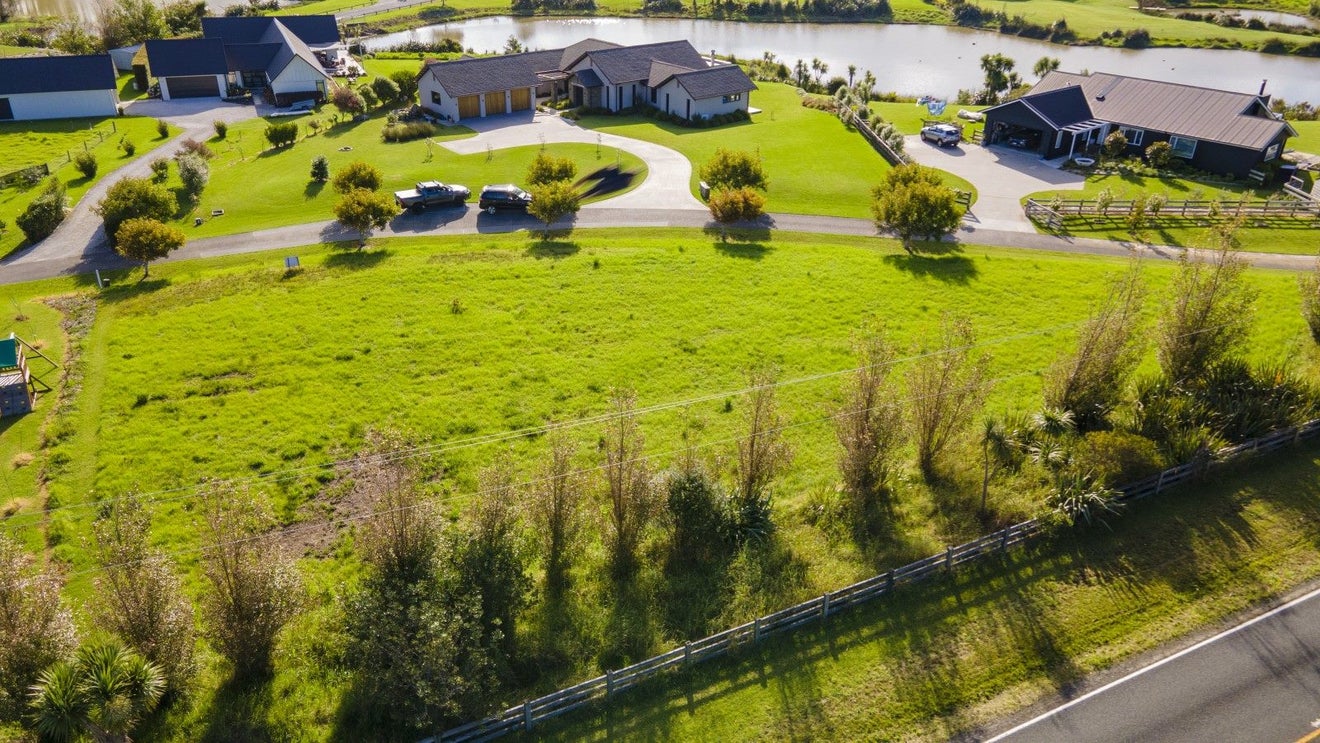 75 Robert Hastie Drive, MANGAWHAI, Mangawhai - Carousel 2