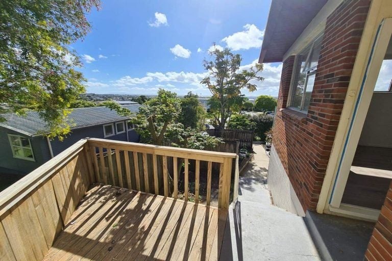3/49 Simkin AV, Saint Johns, Auckland - Carousel 9