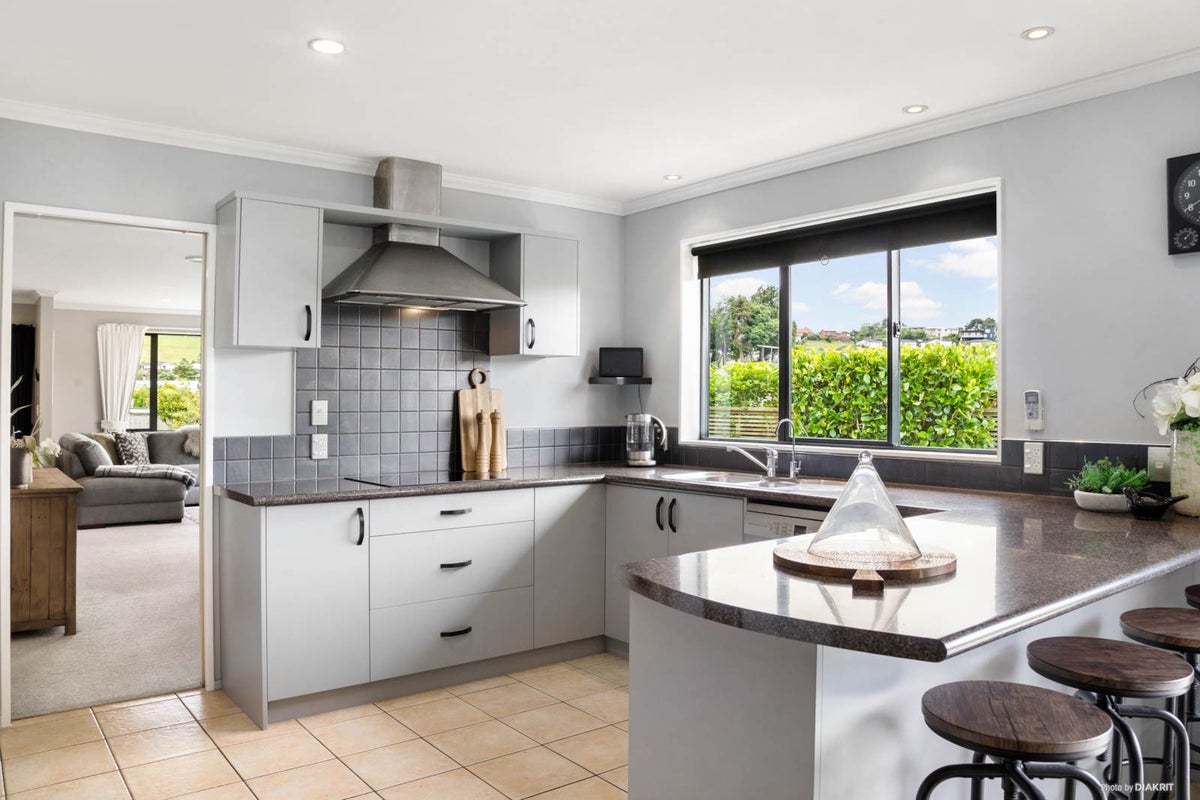2 Eastside Drive, Pukekohe, Pukekohe - Carousel 2