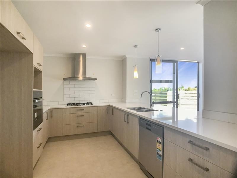 28 Soaring Bird Drive, Takanini, Auckland - Carousel 2