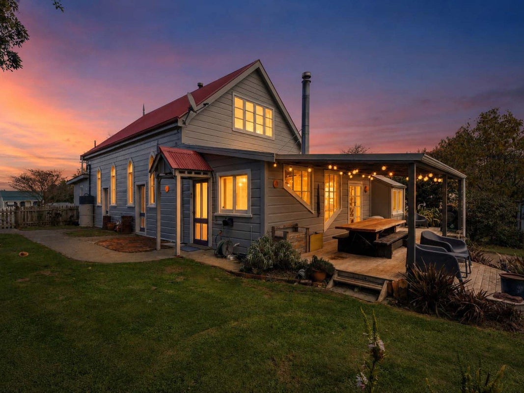 6 Edwards Street, Kimbolton, Kimbolton - Carousel 1