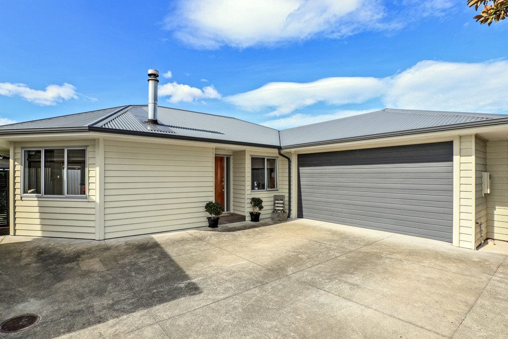 302B Lumsden Road, Akina, Hastings - Carousel 1