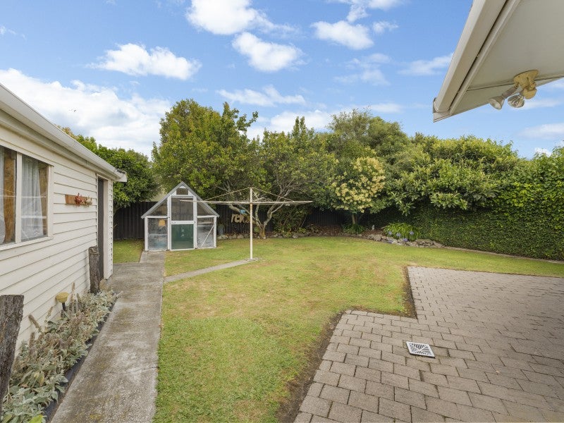 15 Rennie Avenue, Milson, Palmerston North - Carousel 24
