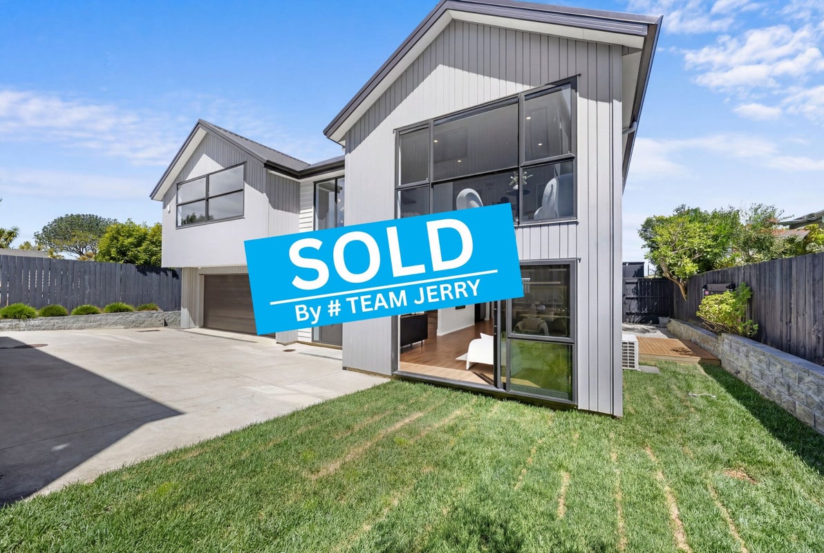 22C Brixton Road, Mount Eden, Auckland - Carousel 1