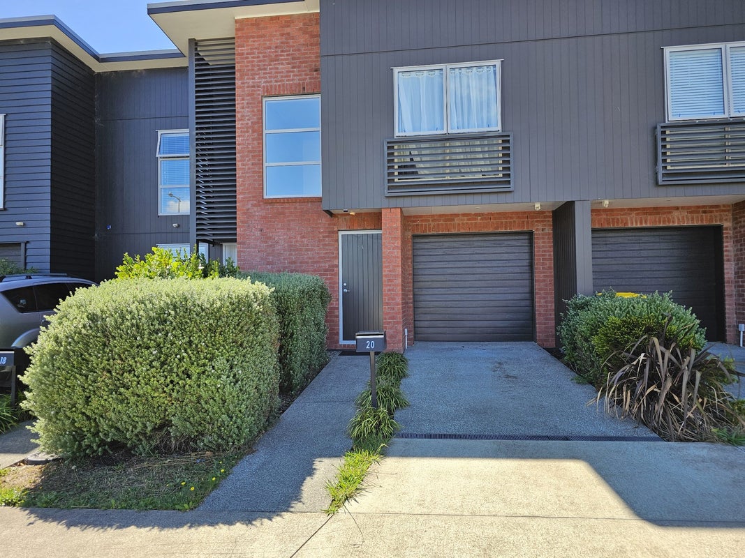 20 Gilbert Hall Way, Swanson, Auckland - Carousel 1