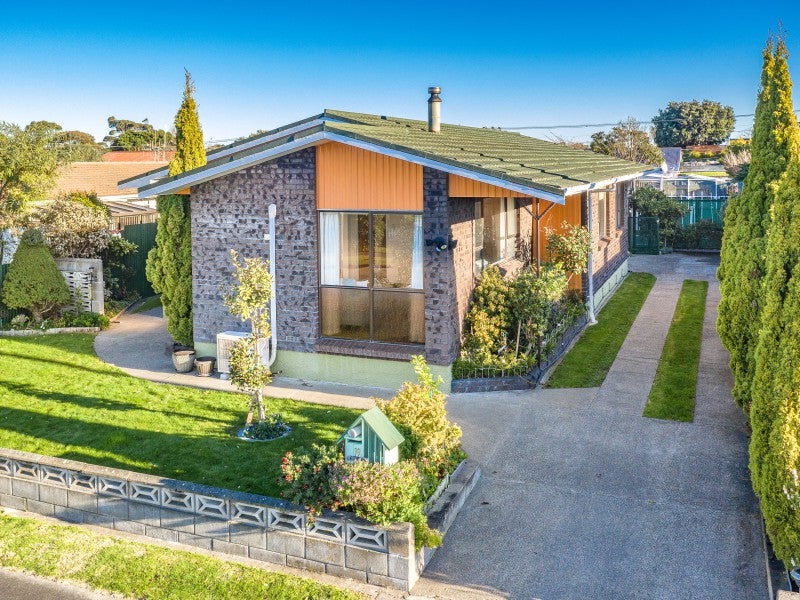 19 Lindsey Crescent, Springvale, Whanganui - Carousel 1