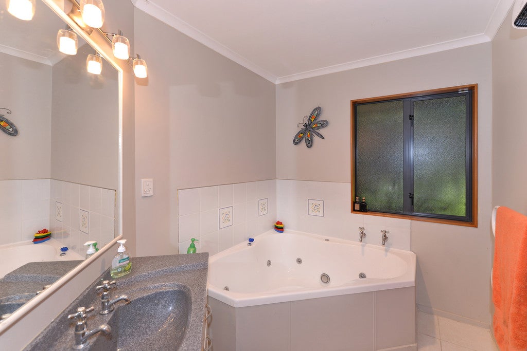 5 Jardine LANE, Wakefield, Nelson - Carousel 15