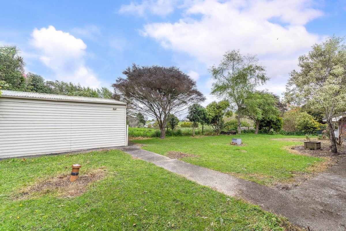 1230 Alfriston Road, Manurewa - Carousel 1