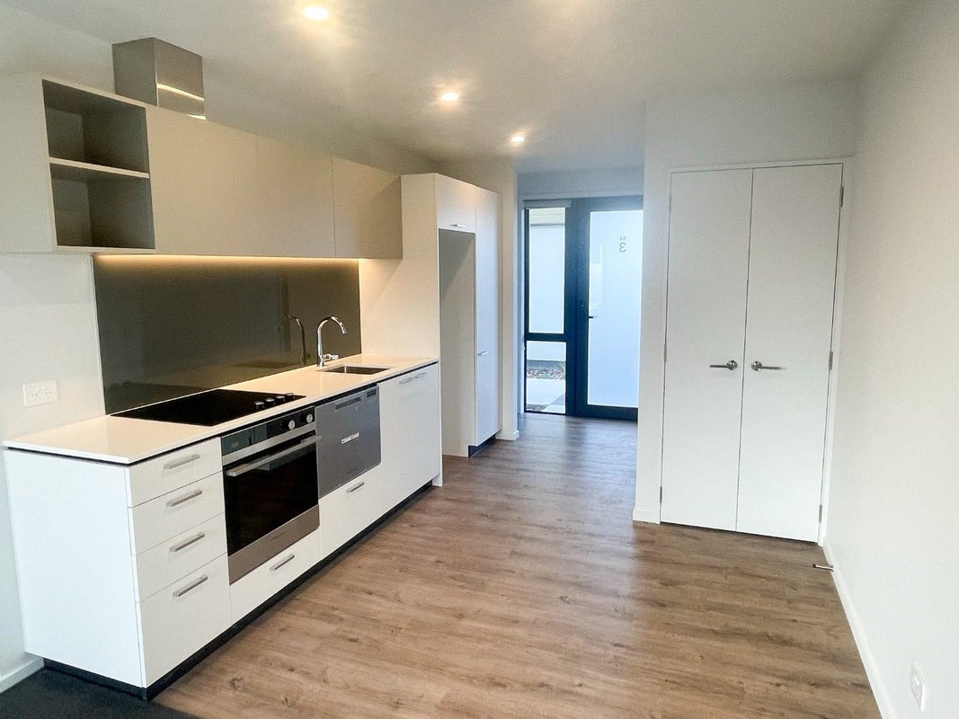 3/44 Antigua Street, Addington, Christchurch - Carousel 2