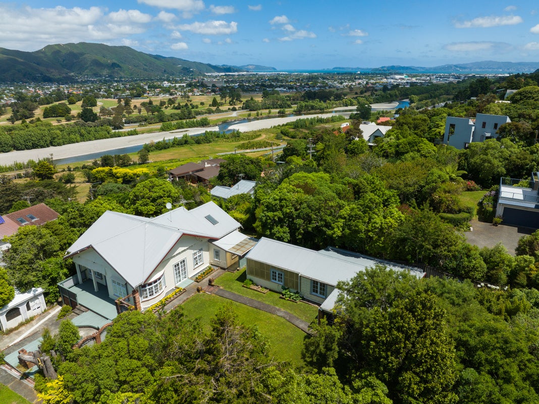 21 Hill Road, Belmont, Lower Hutt - Carousel 1