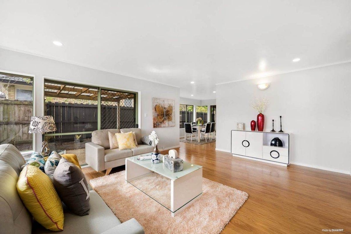 805 Chapel Road, Shamrock Park, Auckland - Carousel 2