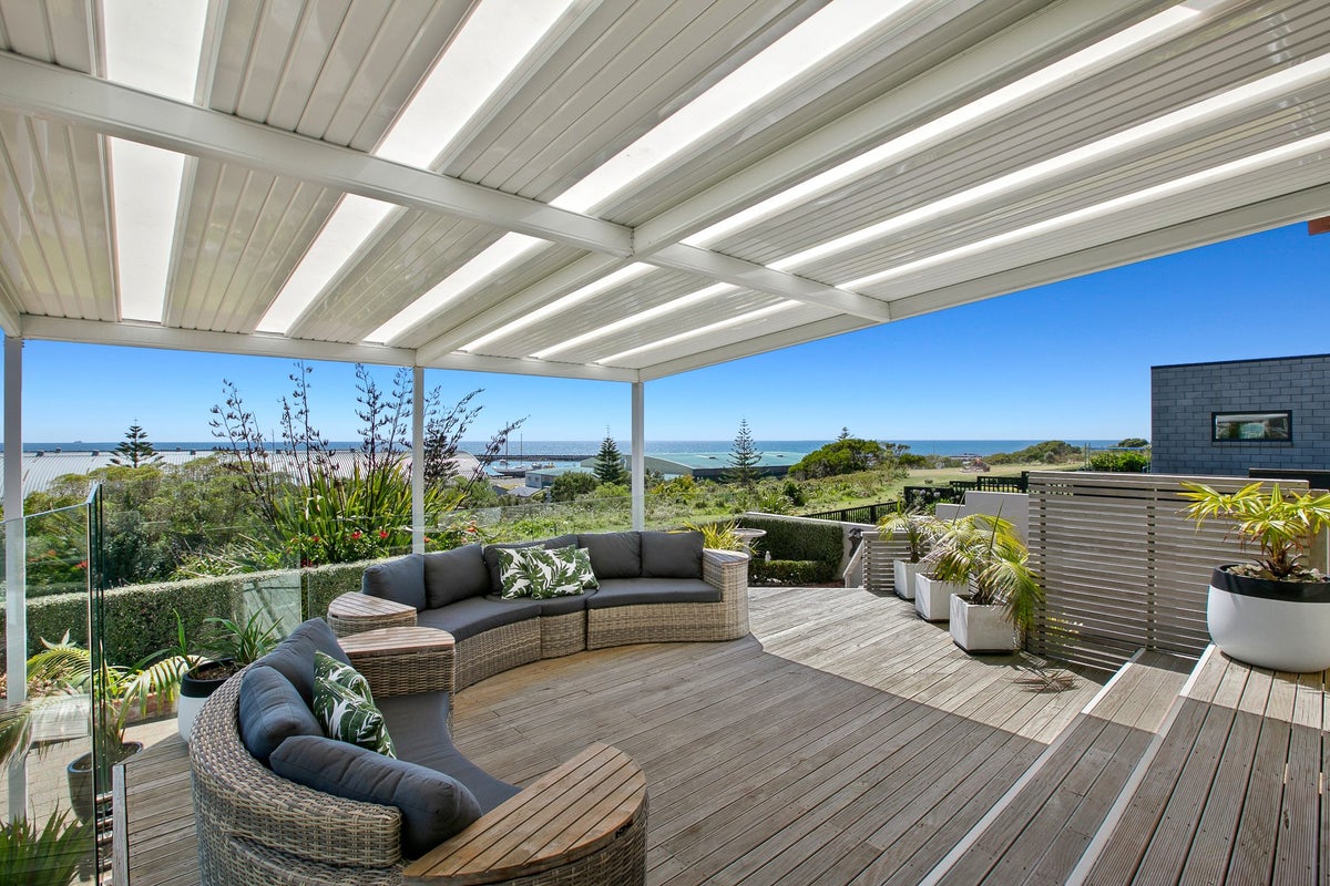 46 Whiteley Street, Moturoa, New Plymouth - Carousel 2