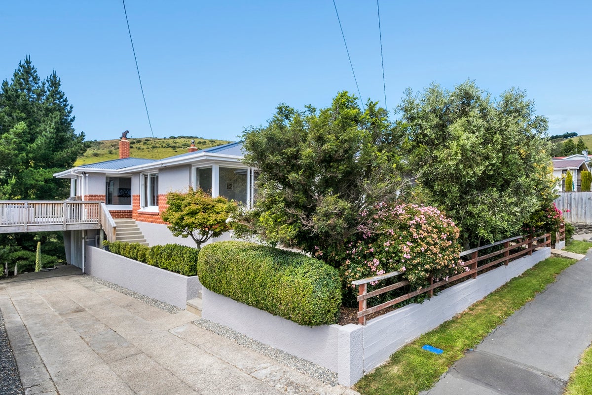 70 Koremata Street, Green Island, Dunedin - Carousel 15