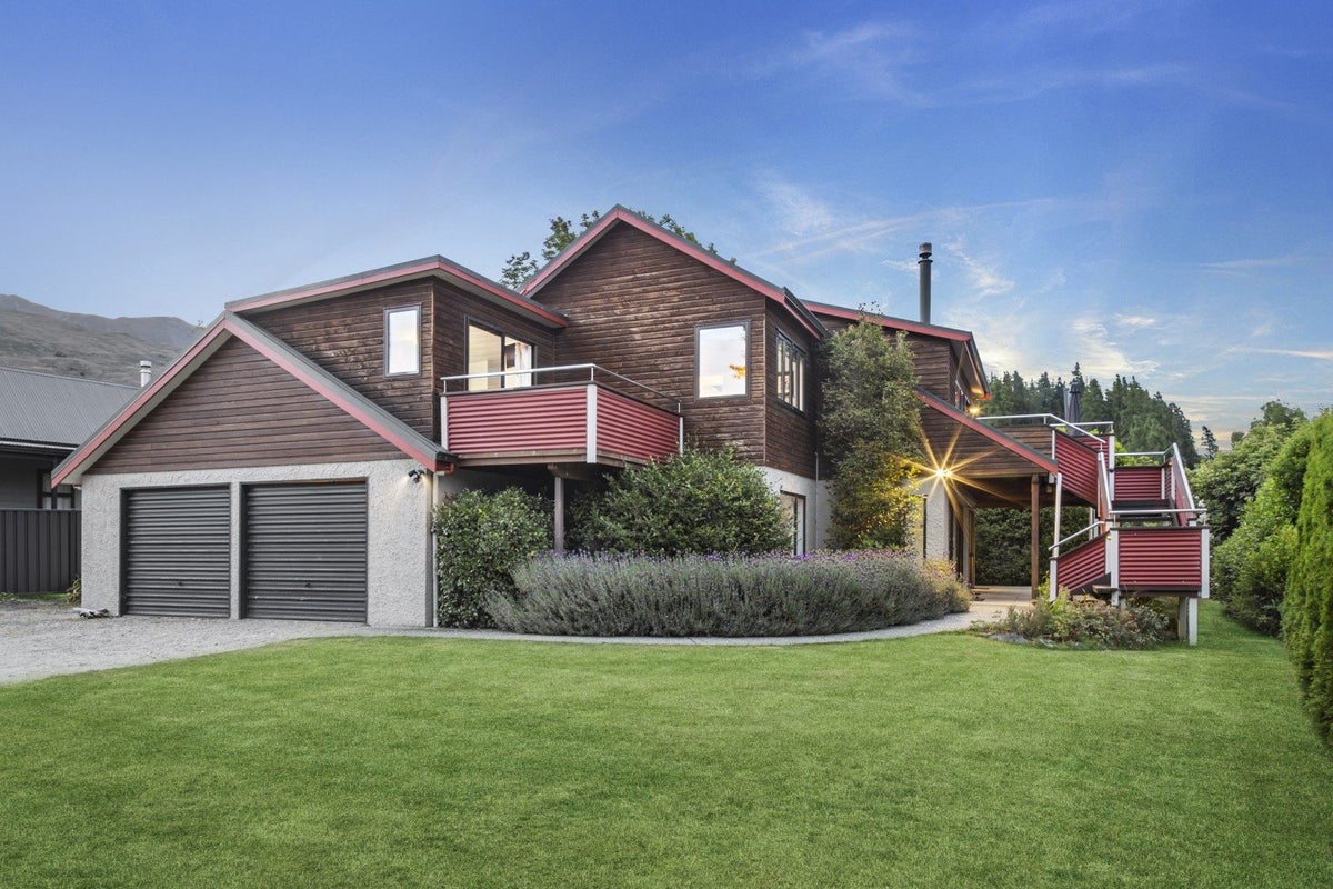 5 Norman Terrace, Wanaka - Carousel 15