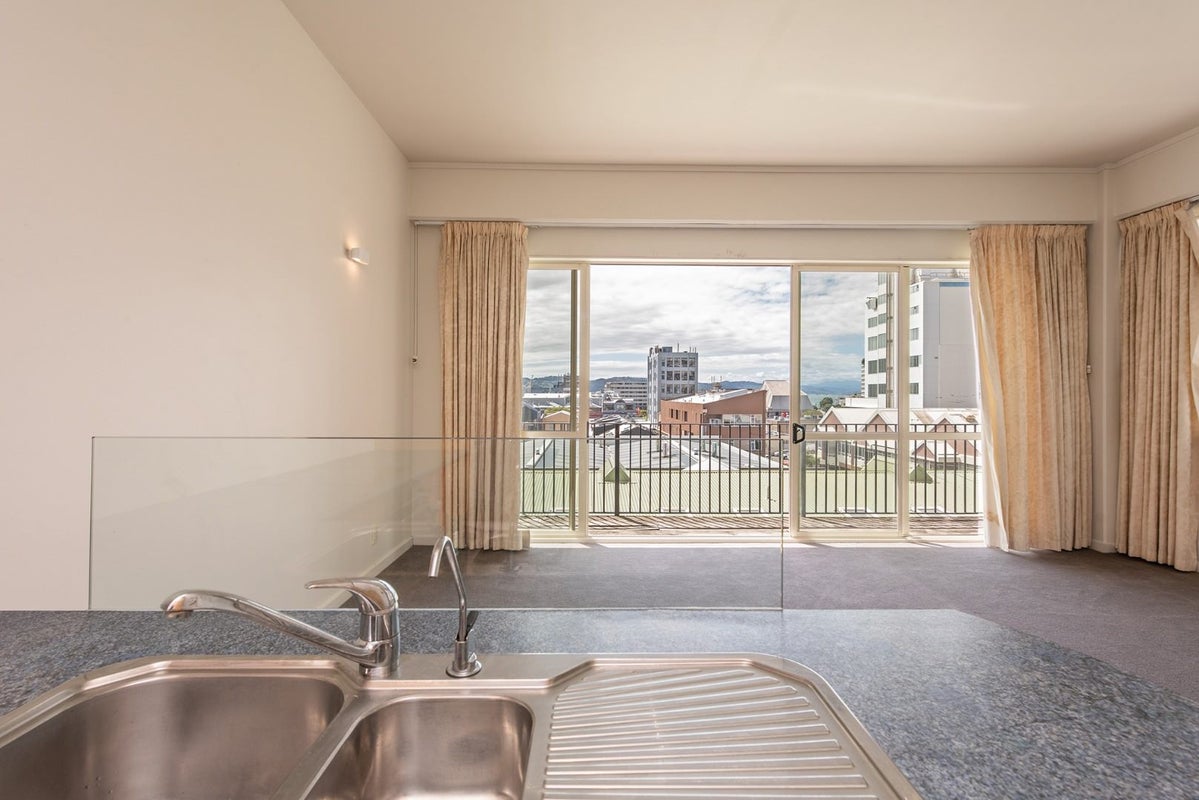 9/23 Tennyson Street, Te Aro, Wellington - Carousel 1