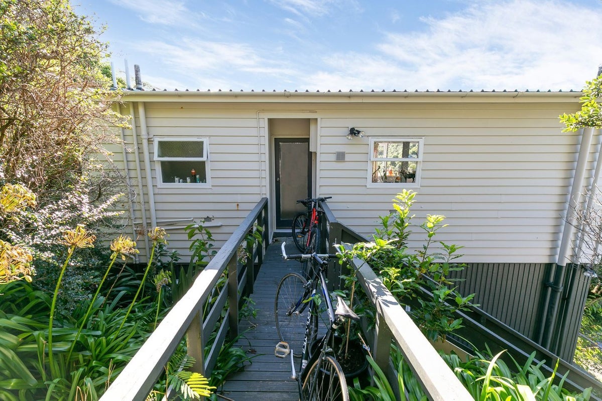 95 Makara Road, Karori, Wellington - Carousel 2