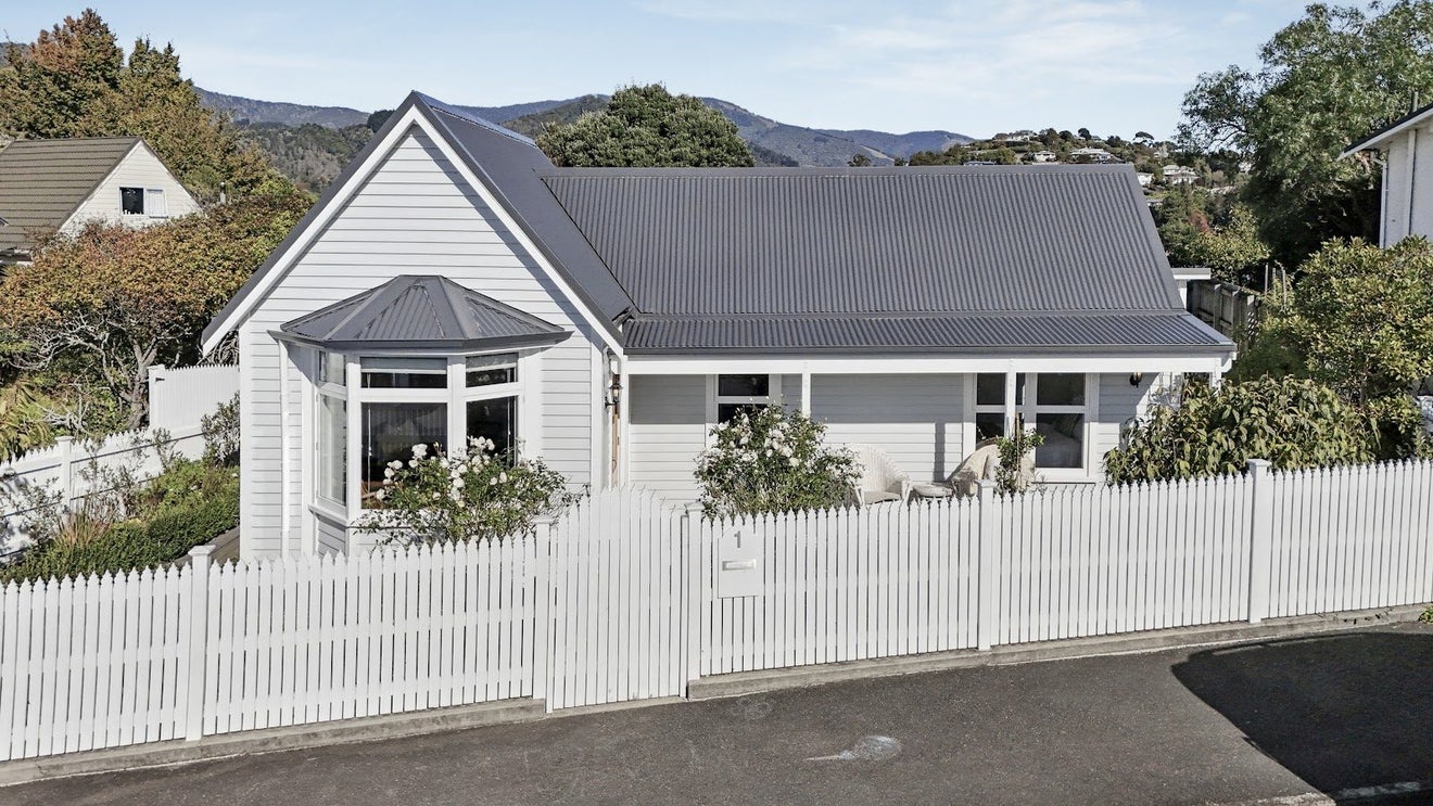1 Britannia Heights, Stepneyville, Nelson - Carousel 2