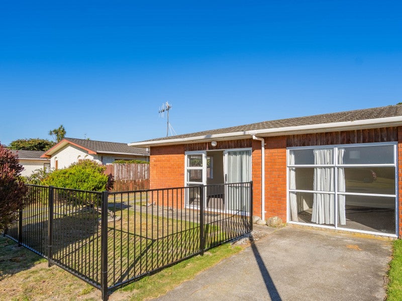 11A Anaru Street, Raumati Beach, Paraparaumu - Carousel 1