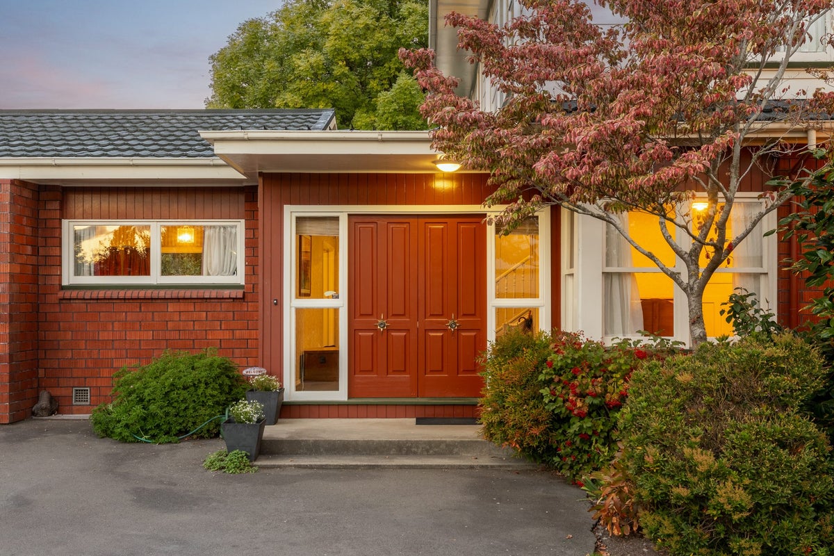 270 & 270B Waimairi Road, Ilam, Christchurch City, Canterbury - Carousel 1