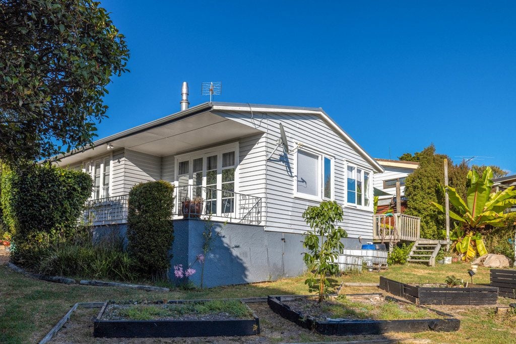 41 Causeway Road, Surfdale, Waiheke Island - Carousel 2