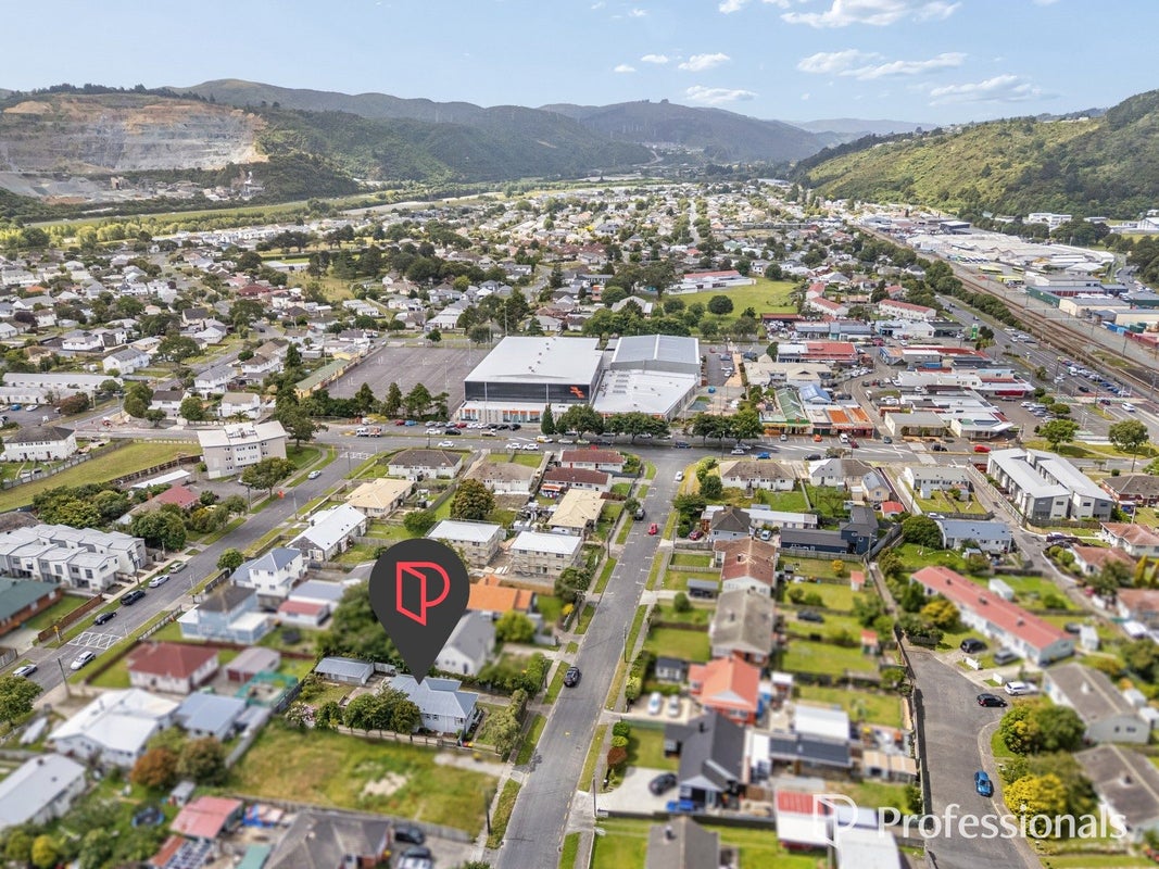 21 Poole Street, Taita, Lower Hutt - Carousel 22