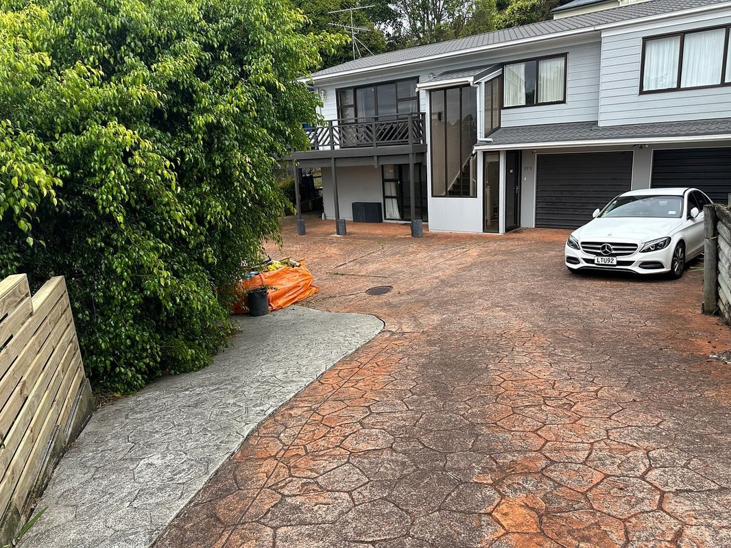 27A Downing Street, Glenfield, Auckland - Carousel 2