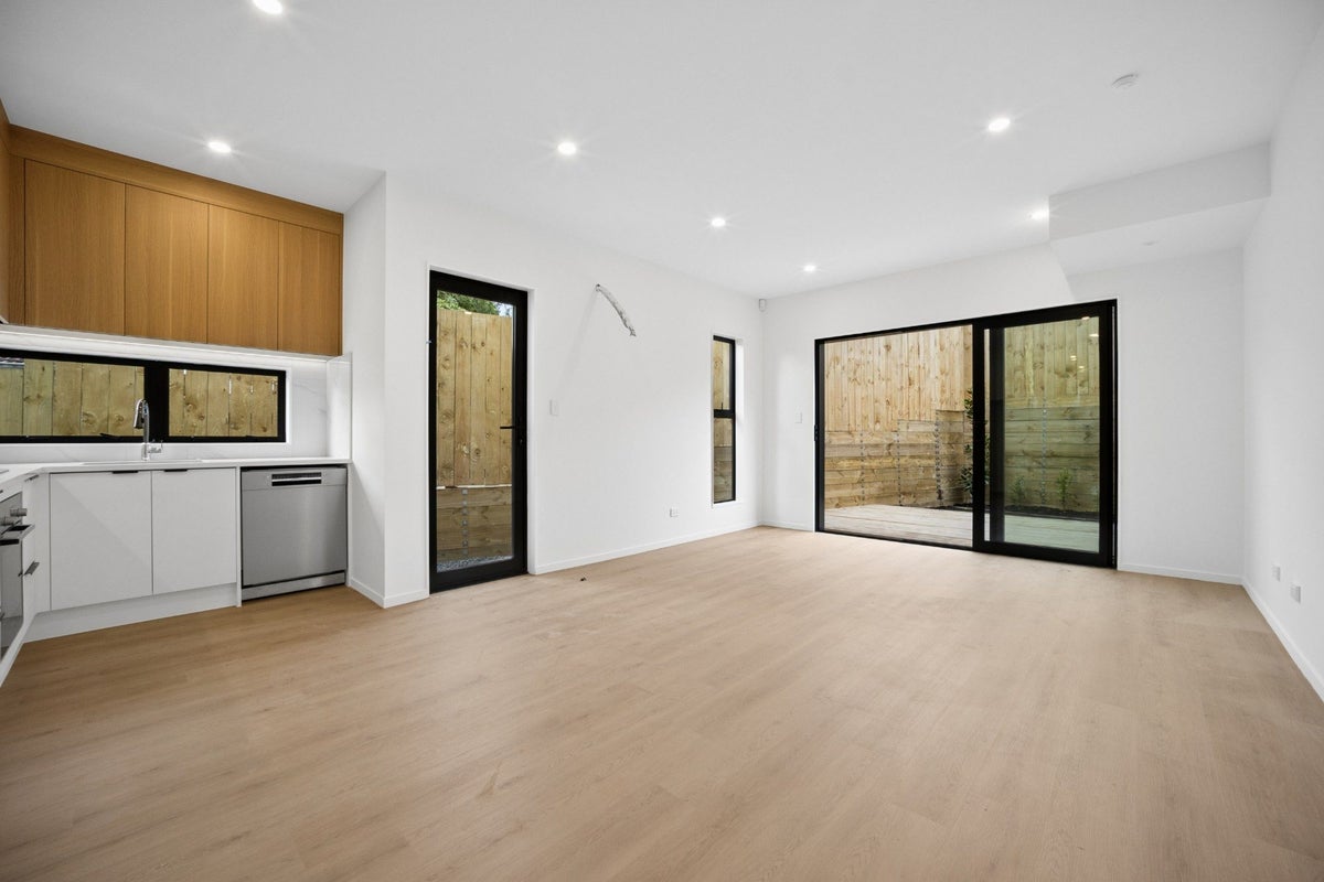 94 The Avenue, Lynfield, Auckland - Carousel 2