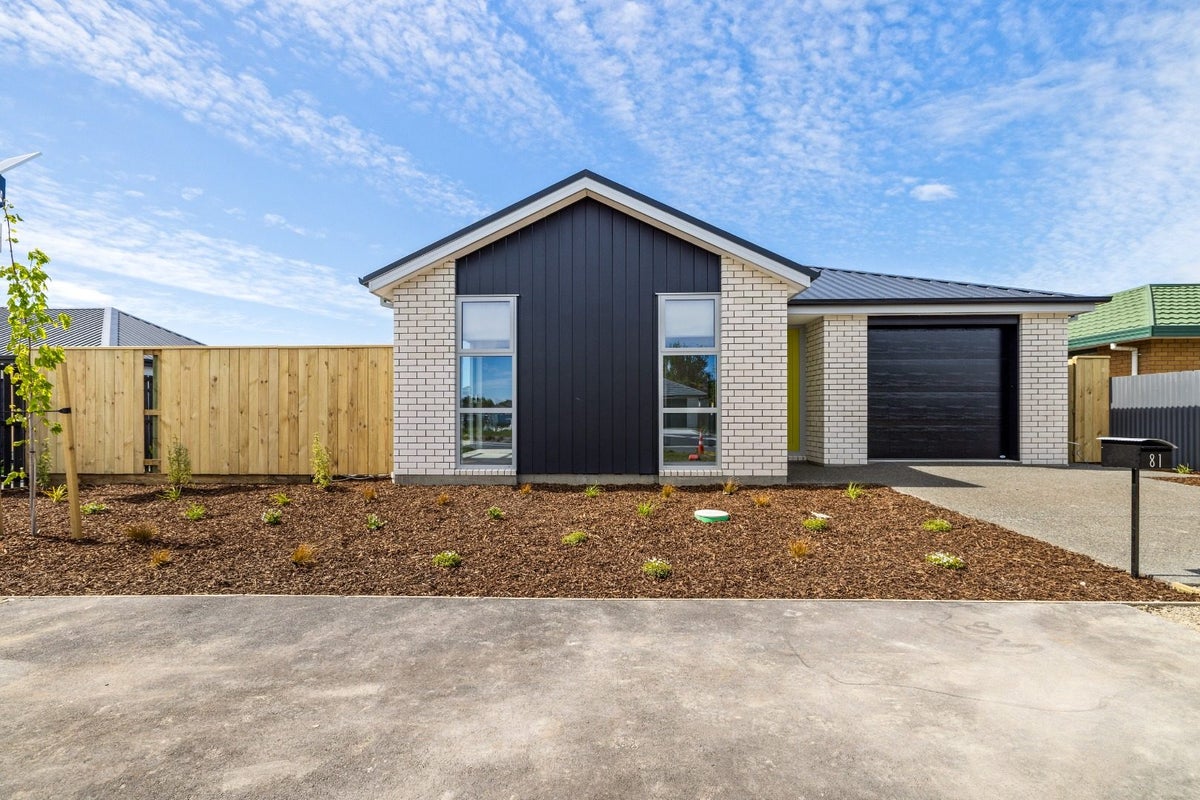 81 Akoranga Place, Hornby, Christchurch - Carousel 1