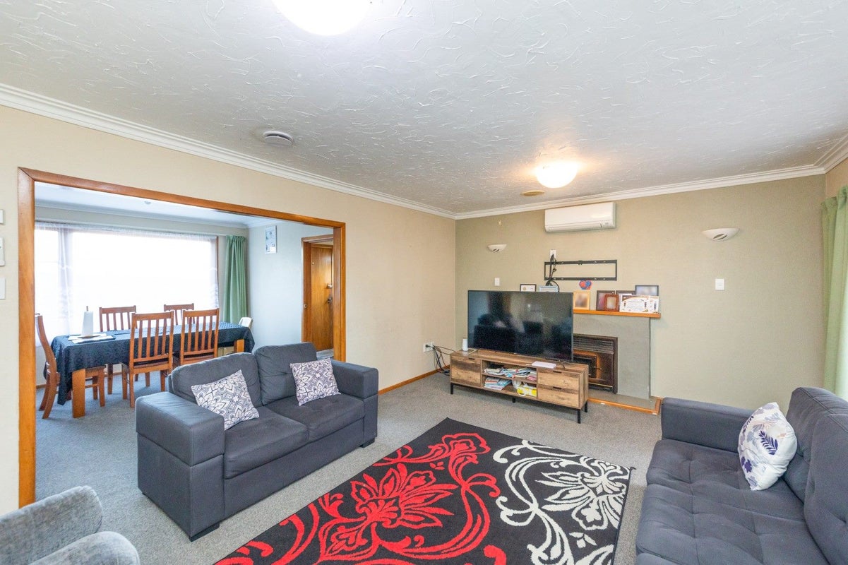 879 Main Street, Roslyn, Palmerston North - Carousel 2