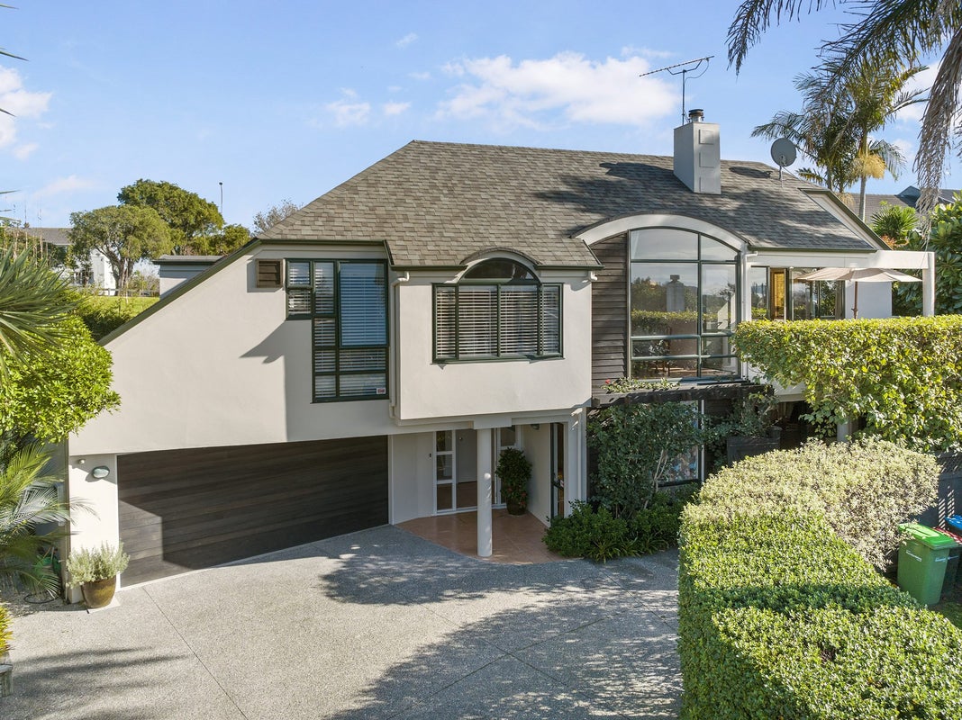 24A Kurahaupo Street, Orakei, Auckland - Carousel 1