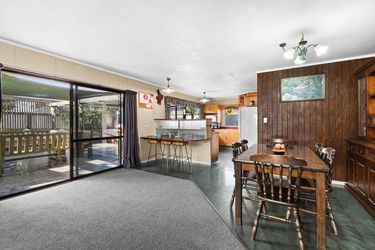 7 Dundee Drive, Flaxmere, Hastings - Carousel 2