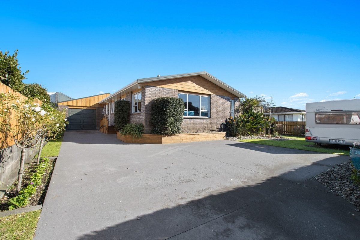 5 Smeaton Road, Bell Block, New Plymouth - Carousel 25
