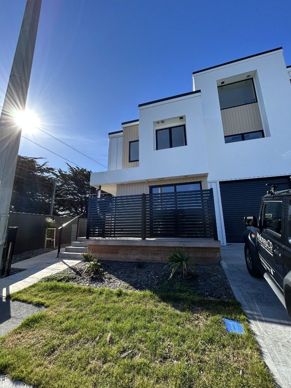 1/10 Pascoe Avenue, Paremata, Porirua - Carousel 1