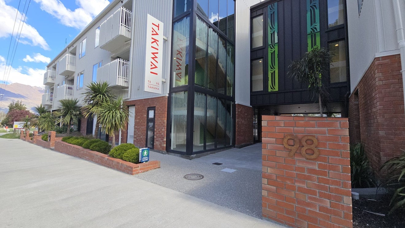 102/98 Gorge Road, Town Centre, Queenstown-Lakes, Otago - Carousel 2