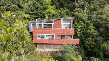 31 Lone Kauri Road, New Lynn - Carousel 1