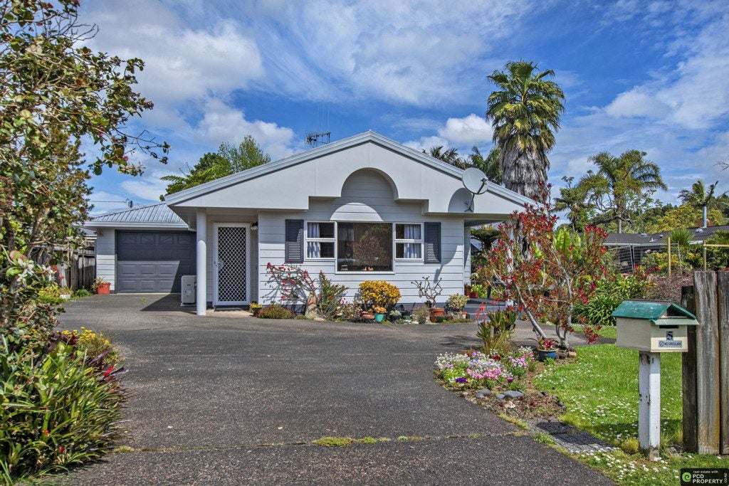 5 Braintree Street, Kamo, Whangarei - Carousel 1