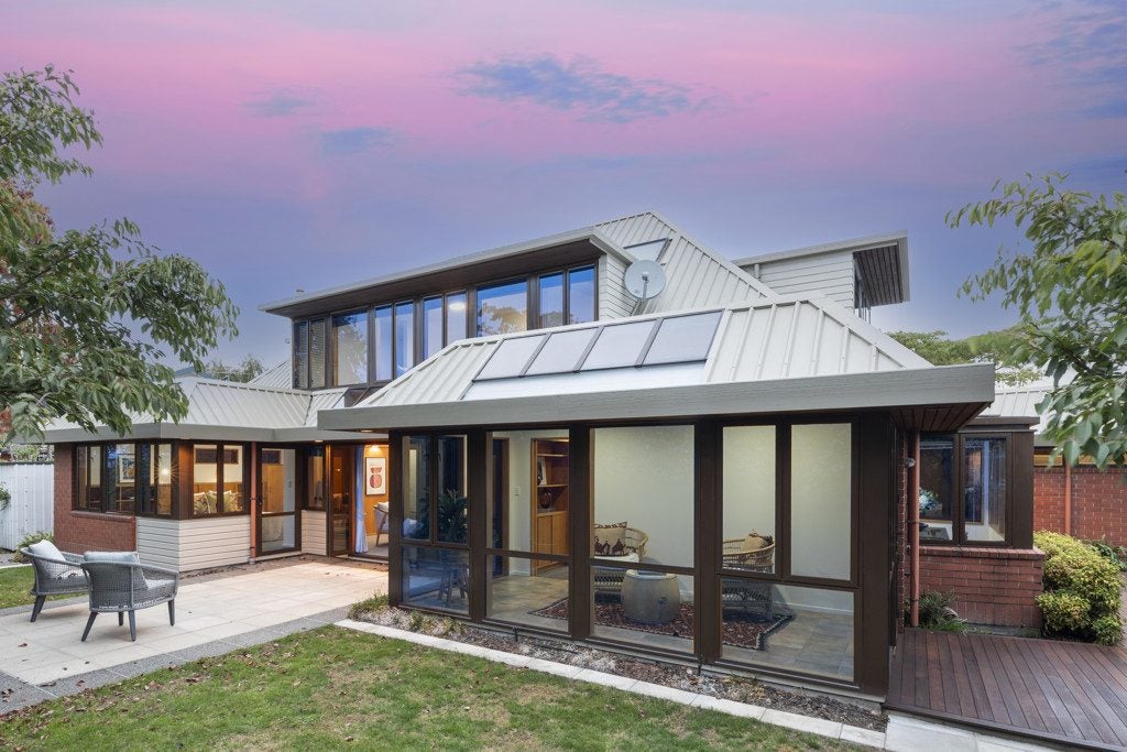 16 Kent Lodge Avenue, Avonhead, Christchurch - Carousel 1