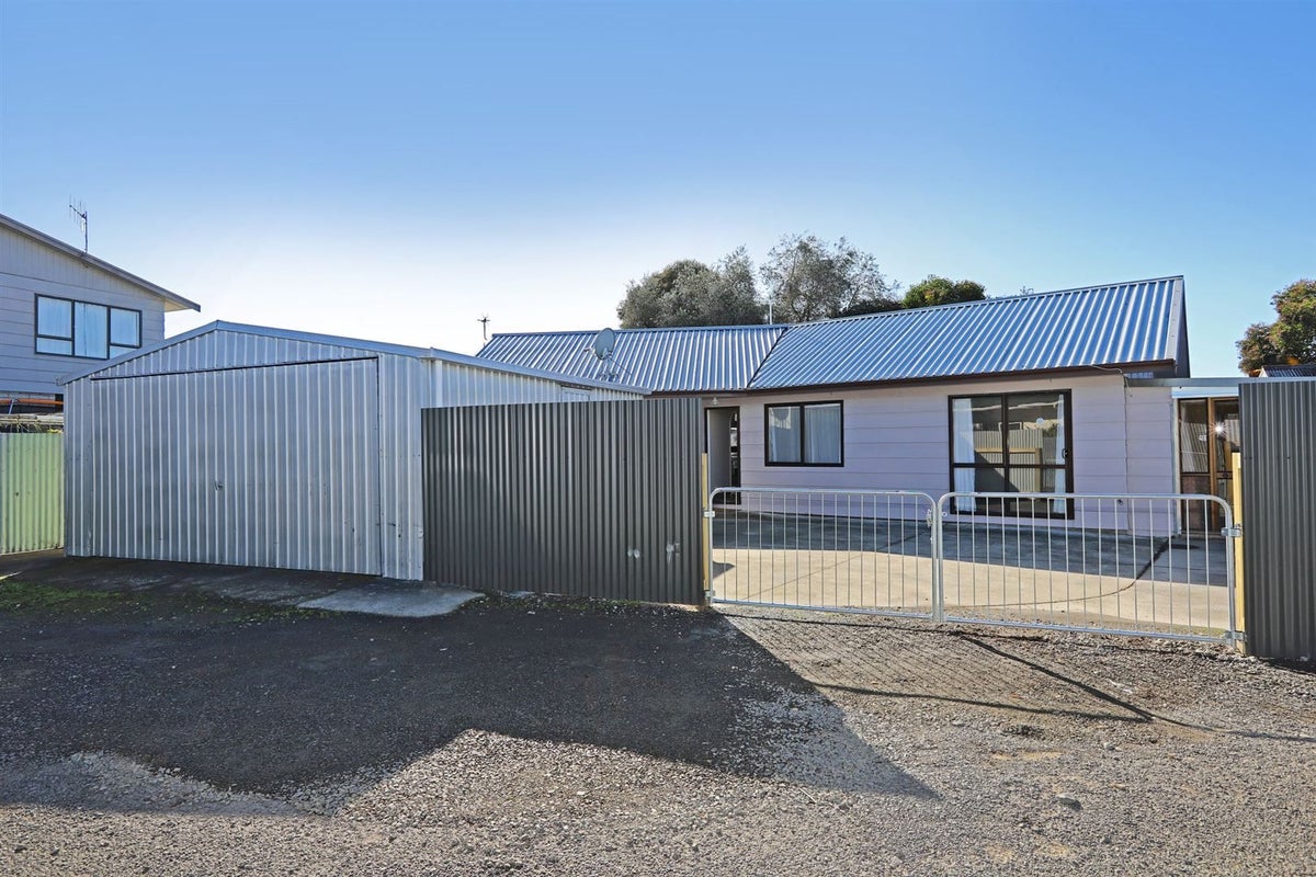 400 Lumsden Road, Akina, Hastings - Carousel 17