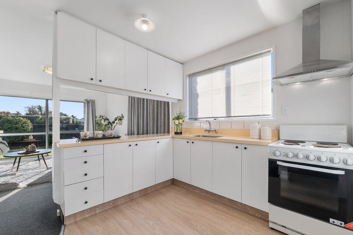 1/6 Randolph Street, Woolston, Christchurch - Carousel 2