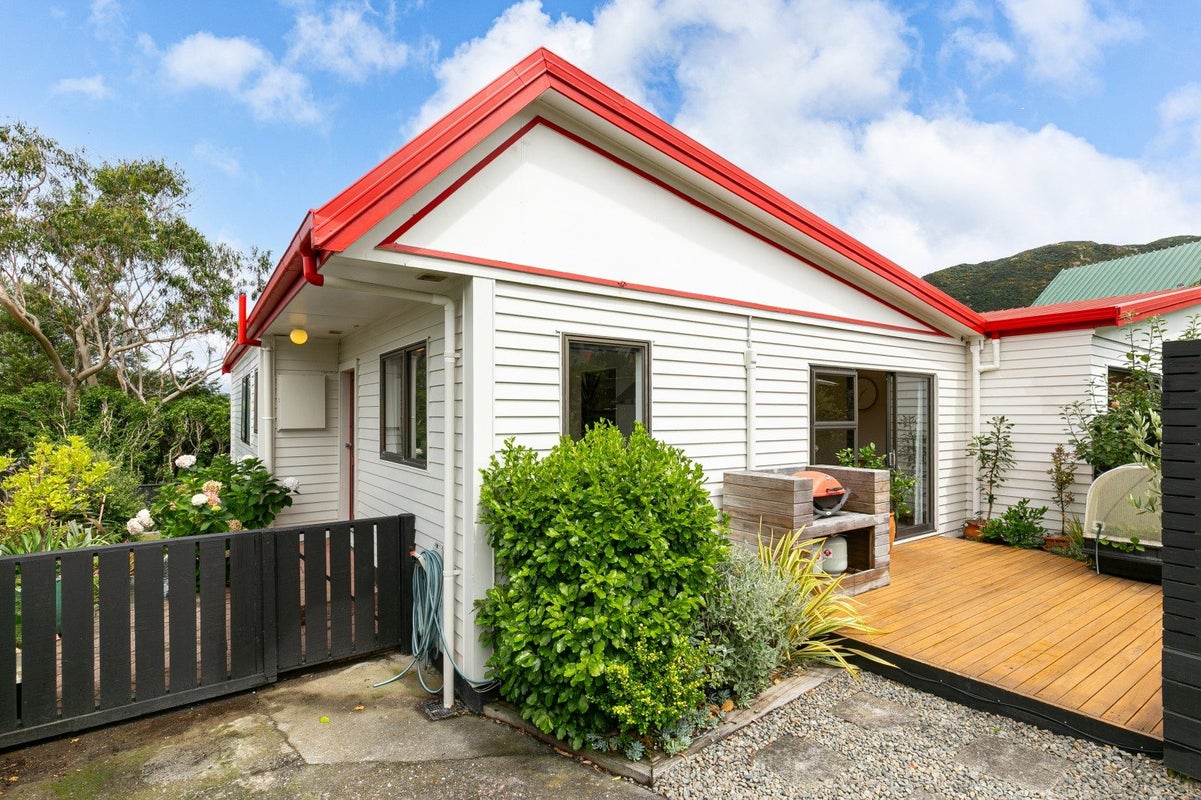 17A Govind Grove, Ngaio, Wellington - Carousel 1