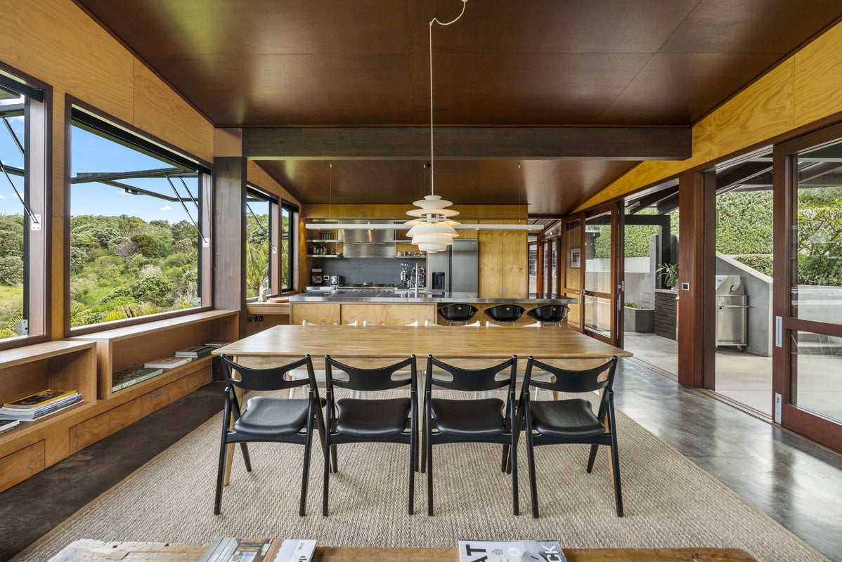 209 Delamore Drive, Oneroa, Waiheke Island - Carousel 2