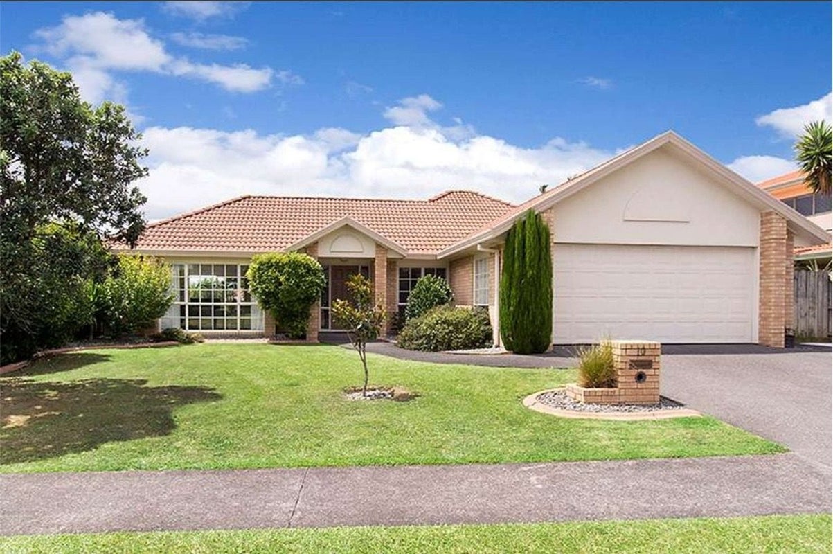 10 Ambleside Drive, Northpark, Auckland - Carousel 1