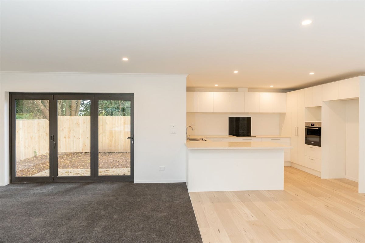 3/39 Kowhai Street, Hamilton Lake, Hamilton - Carousel 13