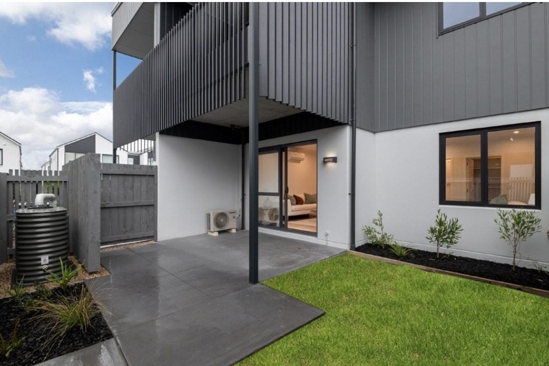 4/18 Rigby Drive, Whenuapai, Auckland - Carousel 1