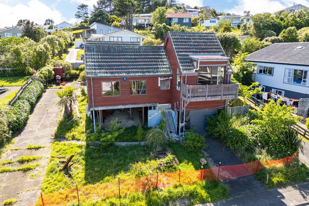 3 Guadeloupe Crescent, Grenada Village, Wellington - Carousel 17