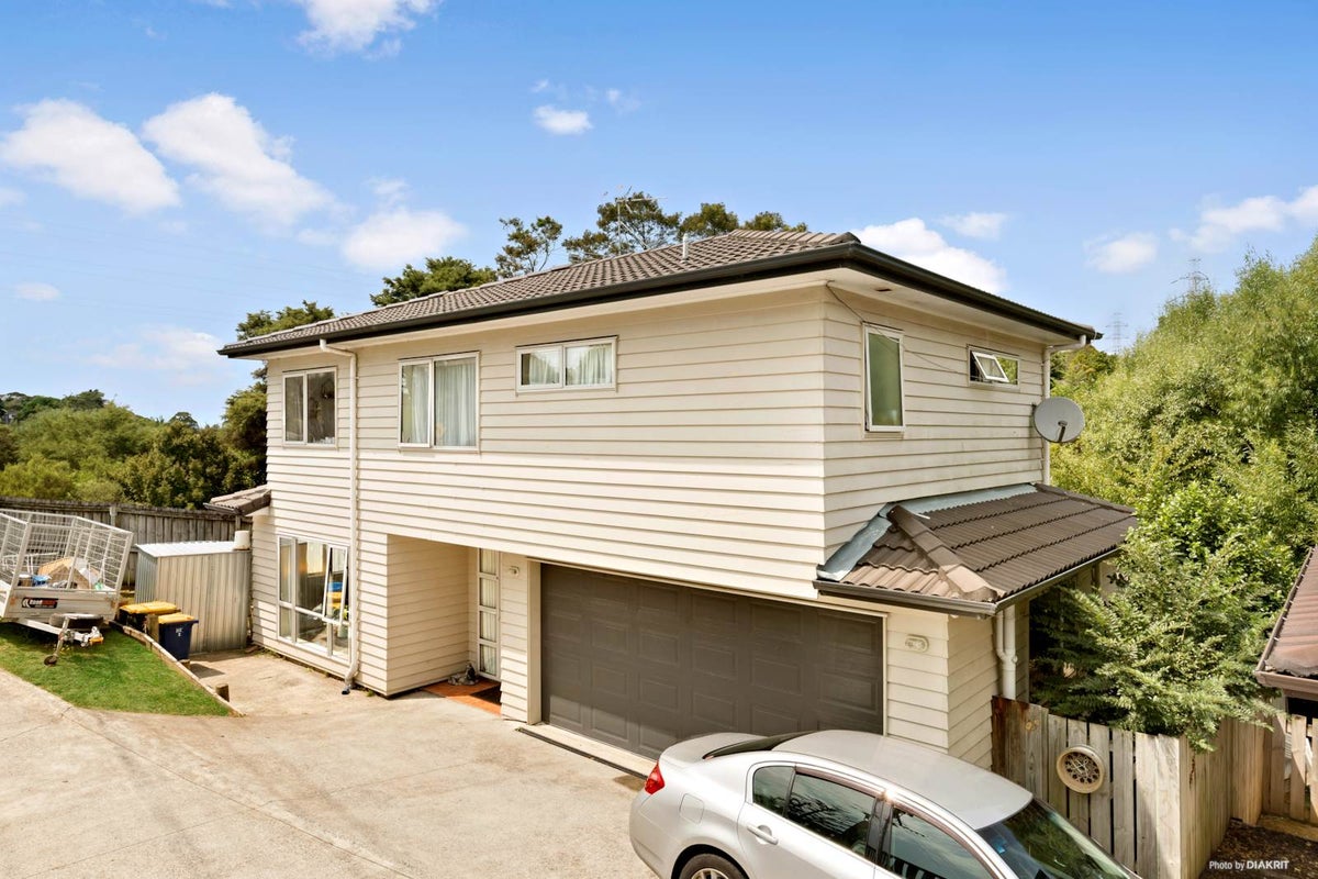 111B Triangle Road, Massey, Auckland - Carousel 1
