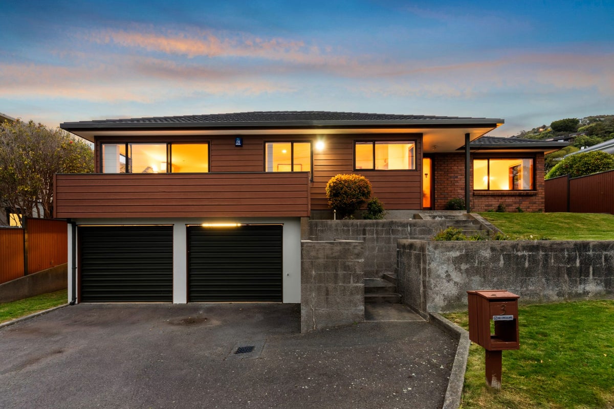 3 Henderson Street, Karori, Wellington - Carousel 1