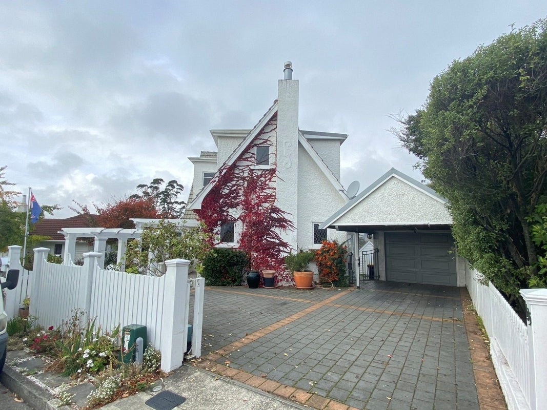 135 Princes Drive, Britannia Heights, Nelson - Carousel 2