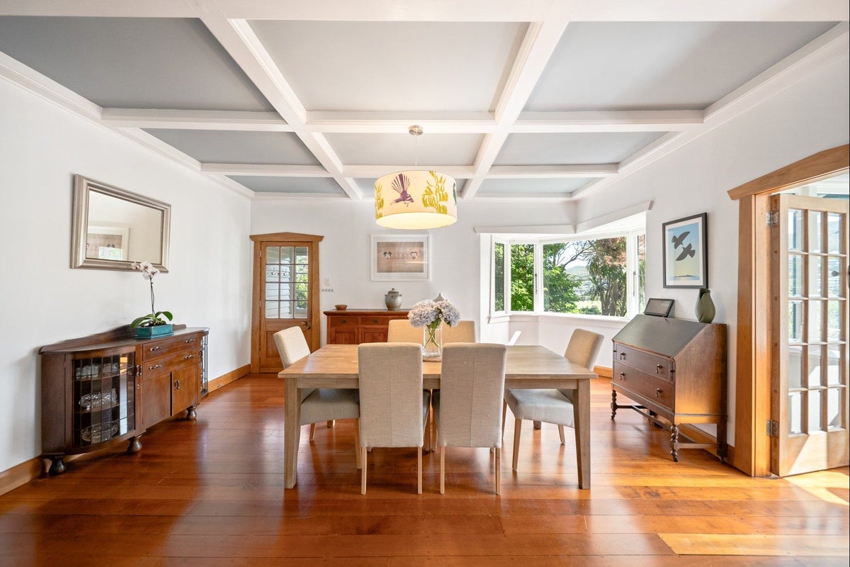 12 Sunshine Avenue, Karori, Wellington - Carousel 2