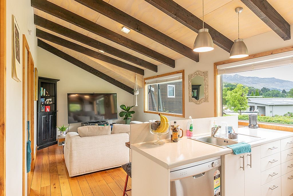 2 Larkins Way, Arthurs Point, Queenstown - Carousel 31